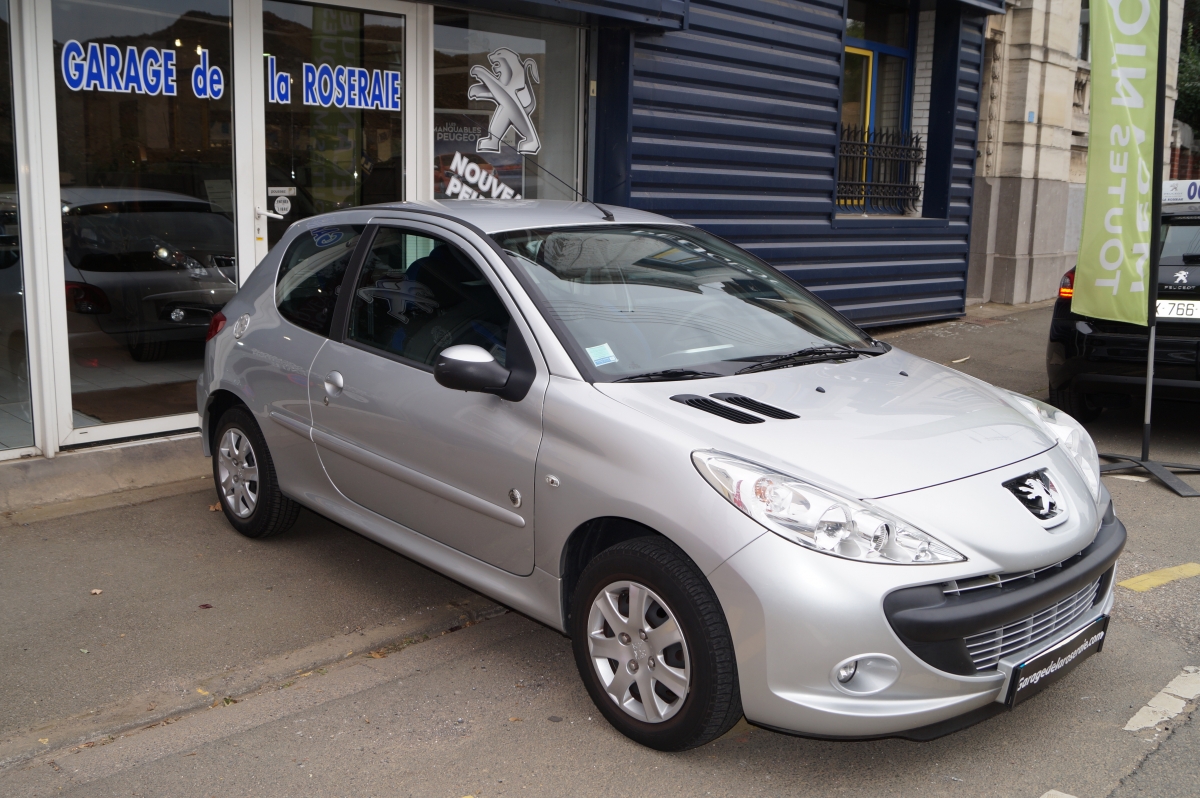 Occasion : Peugeot + Generation 1.1 Essence 60 ch 3 Portes