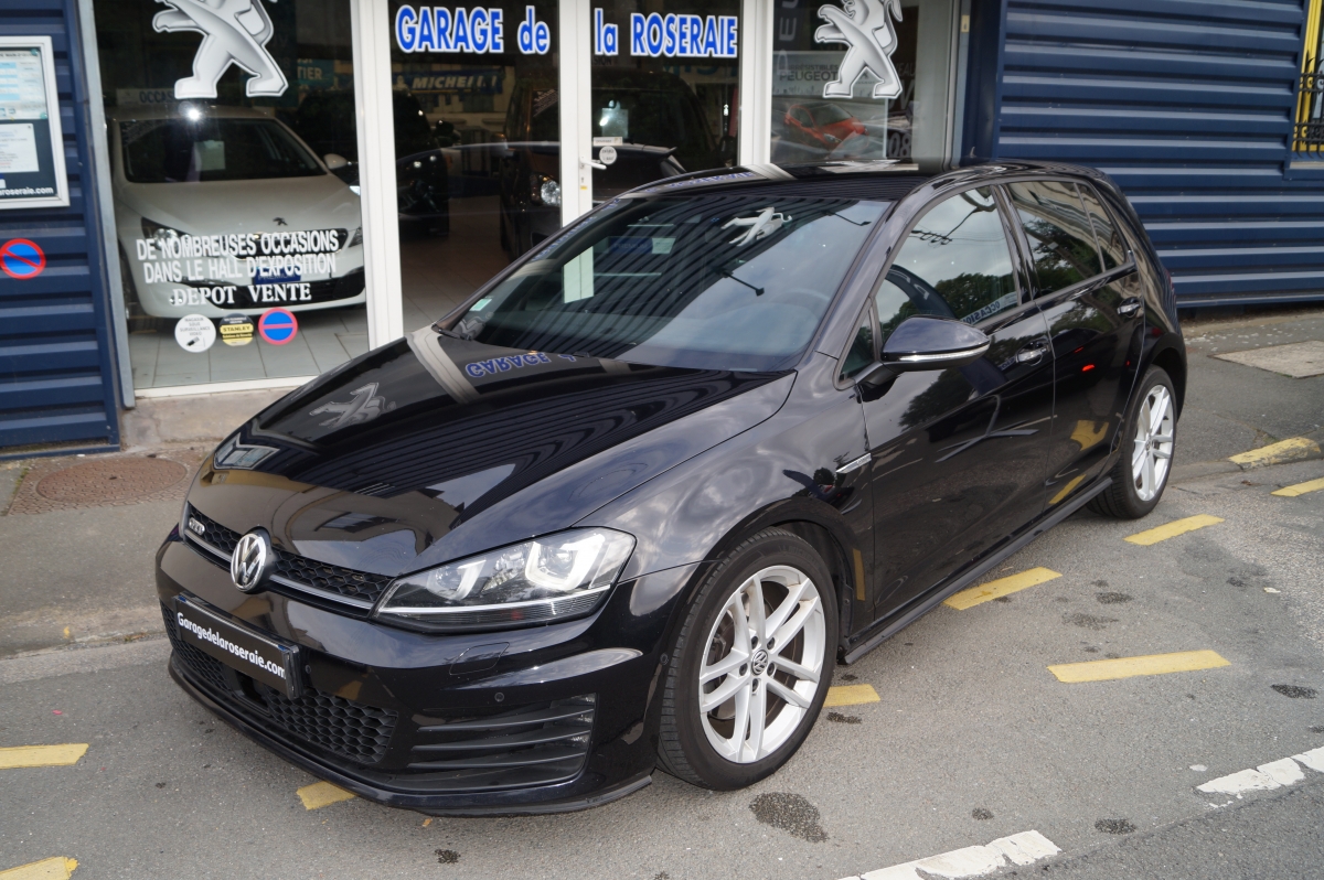 Voiture d'occasion VOLKSWAGEN Golf VII GTD 2.0 TDI 184CV année 2018 70890  km à 24900€ - Les Occasions Caillé Réunion