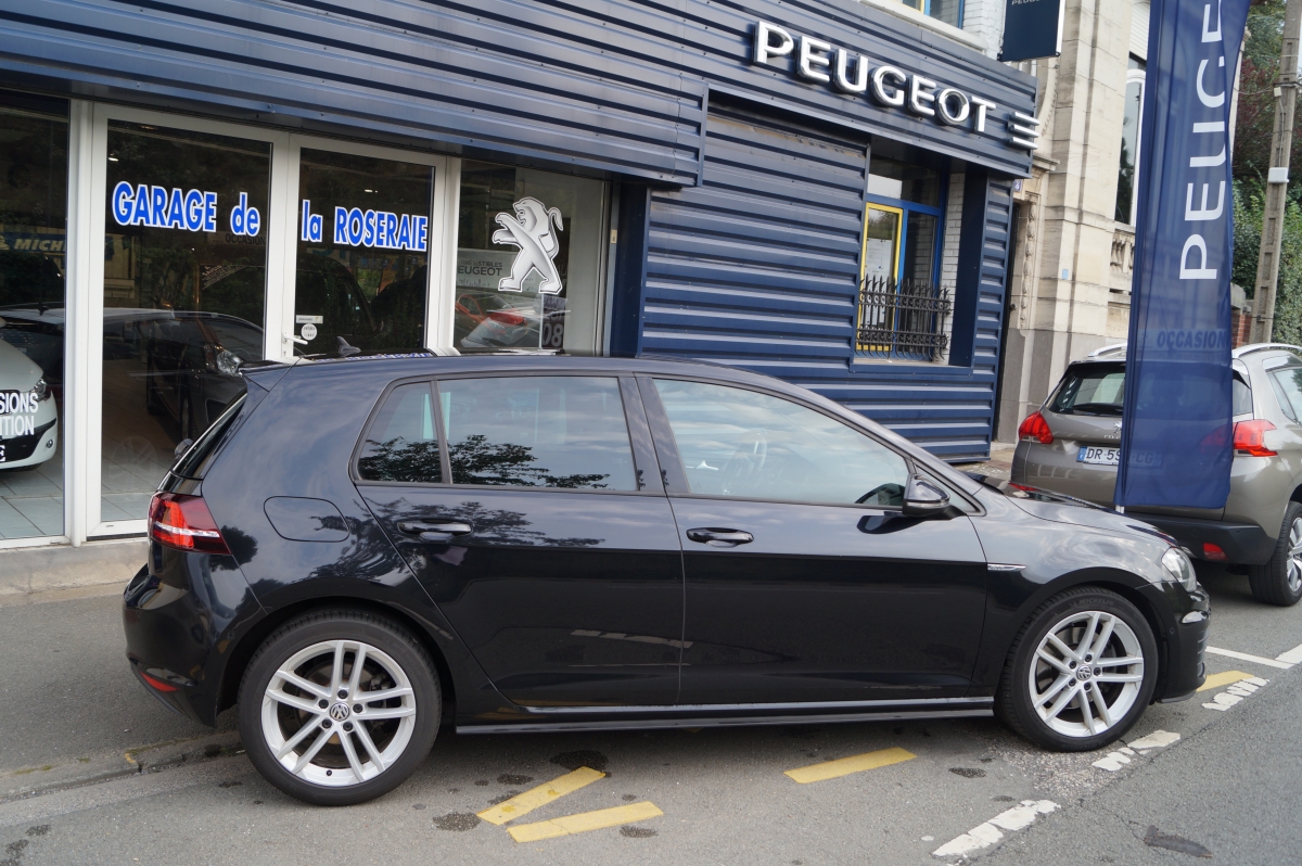 Voiture d'occasion VOLKSWAGEN Golf VII GTD 2.0 TDI 184CV année 2018 70890  km à 24900€ - Les Occasions Caillé Réunion