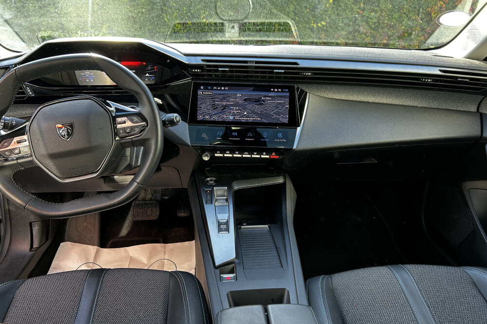 
								Peugeot 308 III full									