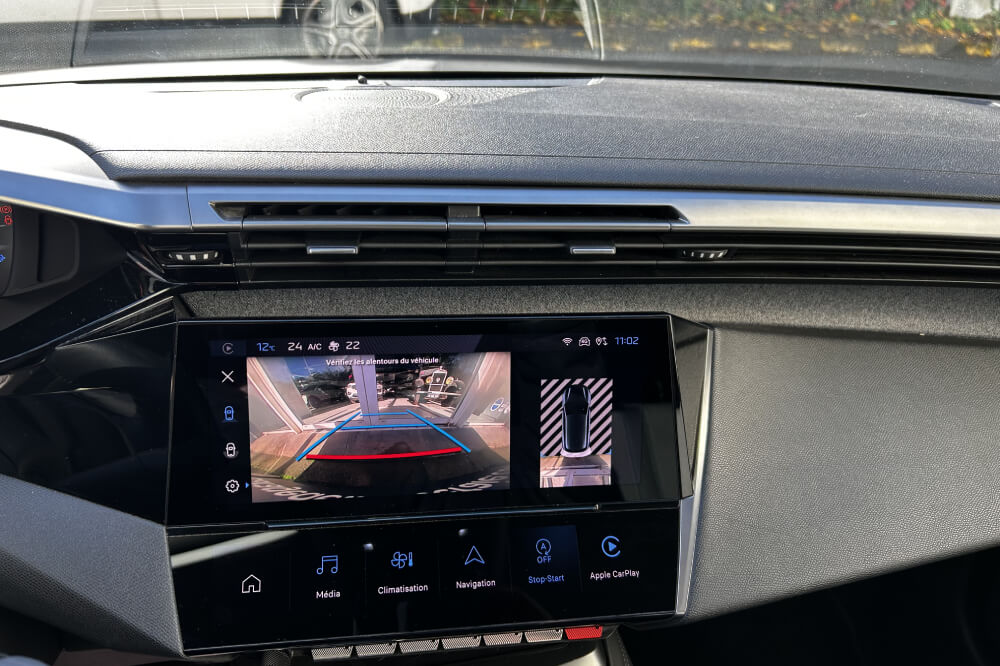 
								Peugeot 308 III full									